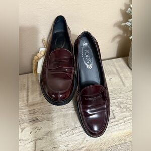 Tod's Women's Burgundy Leather Loafers